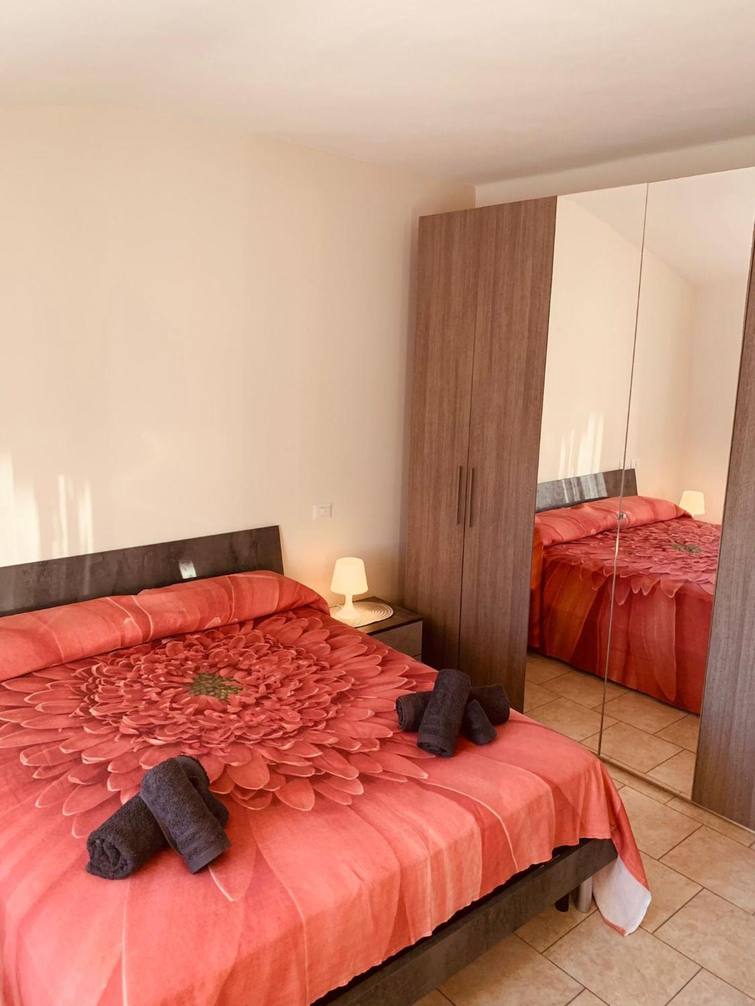 Casa Amelie Appartement Peschiera del Garda Buitenkant foto