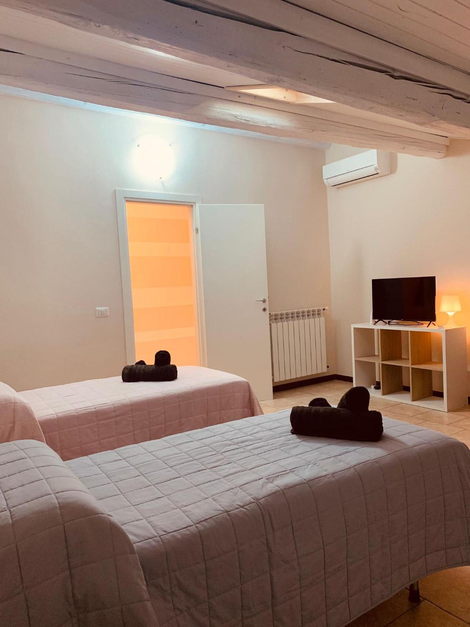 Casa Amelie Appartement Peschiera del Garda Buitenkant foto
