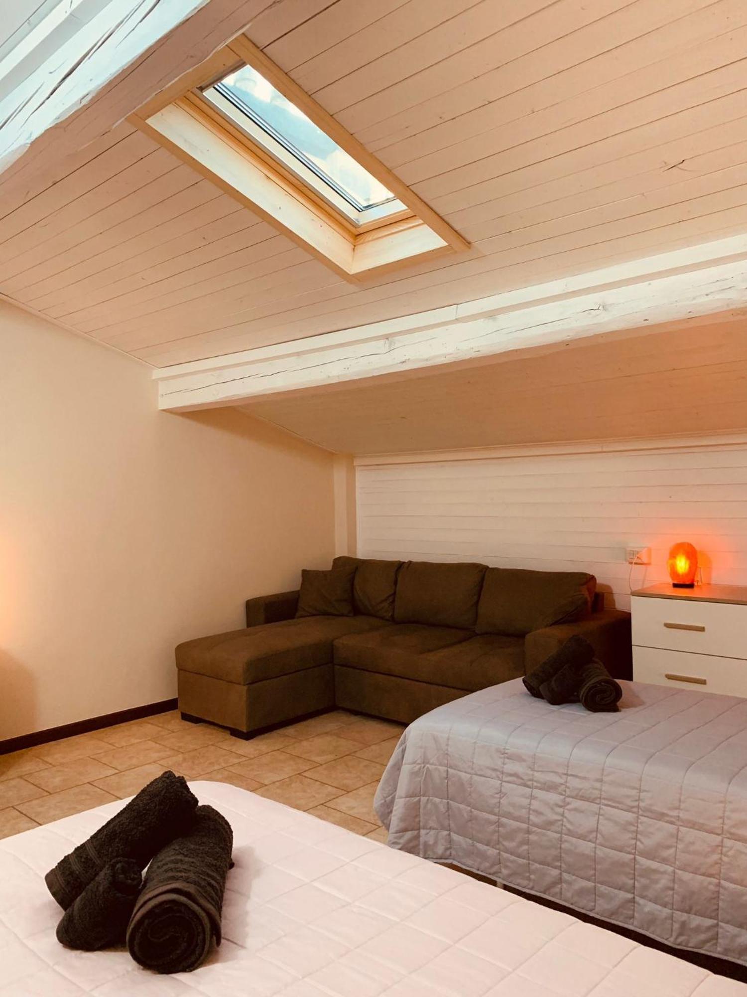 Casa Amelie Appartement Peschiera del Garda Buitenkant foto